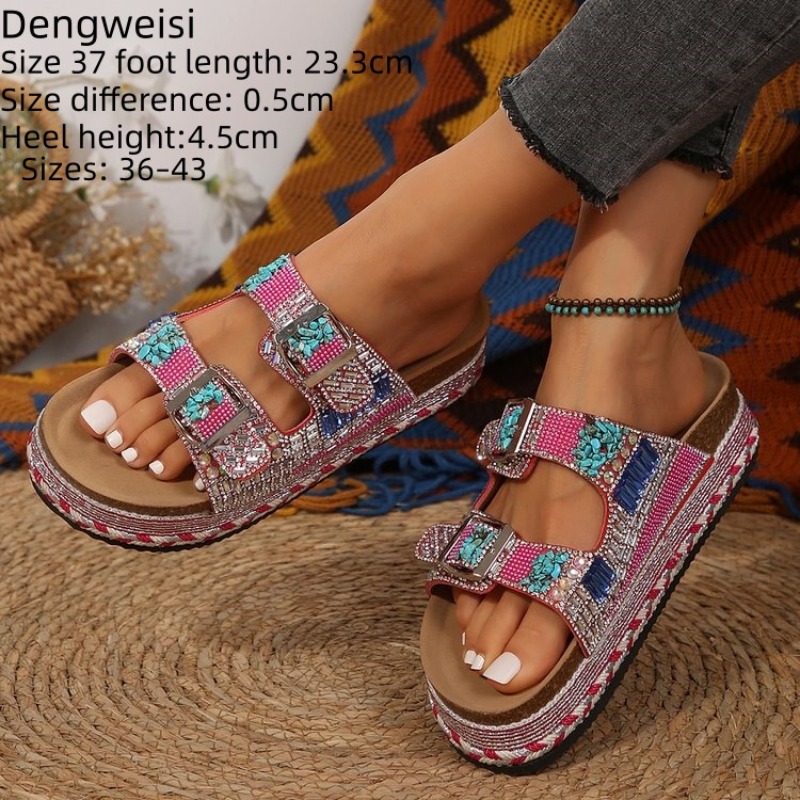 Cork Wedge Sandal - รองเท้าส้นเตารีดประดับลูกปัดสีชมพูแฟชั่น รองเท้าแตะผู้หญิงแบบรัดส้นสองหัวเข็มขัดประดับเพชร รองเท้าลำลองชายหาดสไตล์โบฮีเมียน พื้นไม้ก๊อก