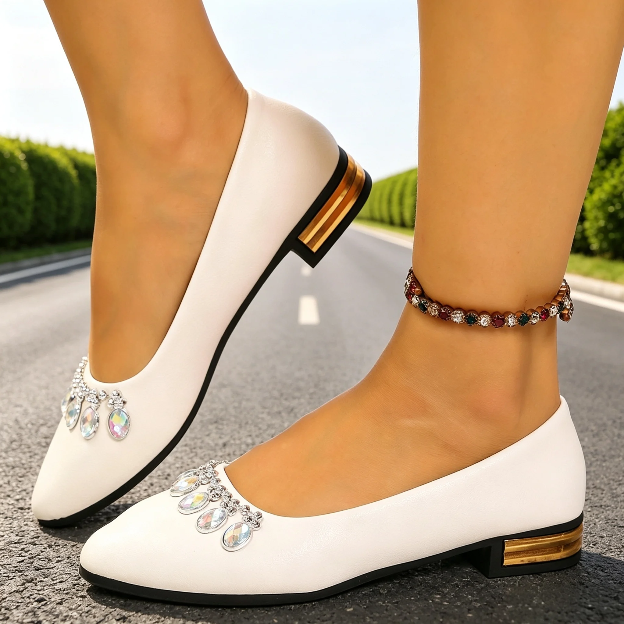 Women'S Shoes Plus Size - รองเท้าส้นแบนสำหรับผู้หญิง หัวแหลม รองเท้าบัลเลต์ ไซส์ใหญ่ รองเท้าผ้าใบส้นแบนคุณภาพสูง แฟชั่น