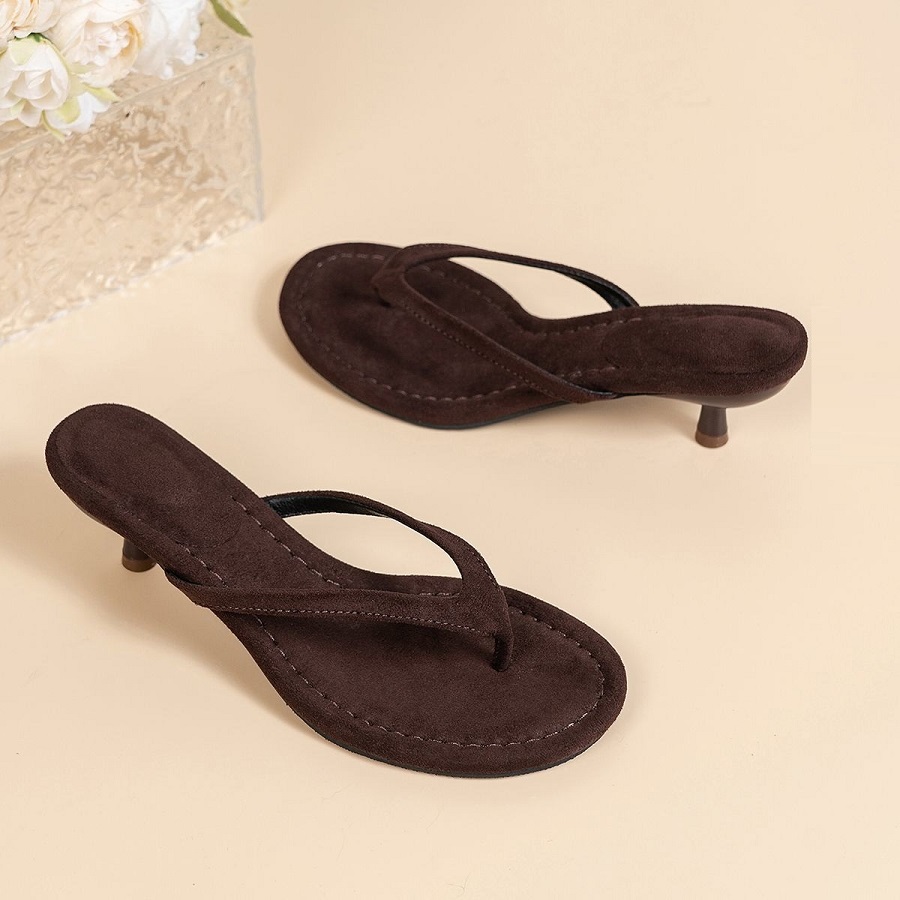 Thong Flat Sandal - รองเท้าส้นเตี้ยแบบสวม หนังกลับเทียม รุ่นใหม่ สำหรับผู้หญิง ส้นเข็มเล็ก รองเท้าสไลด์กันลื่น