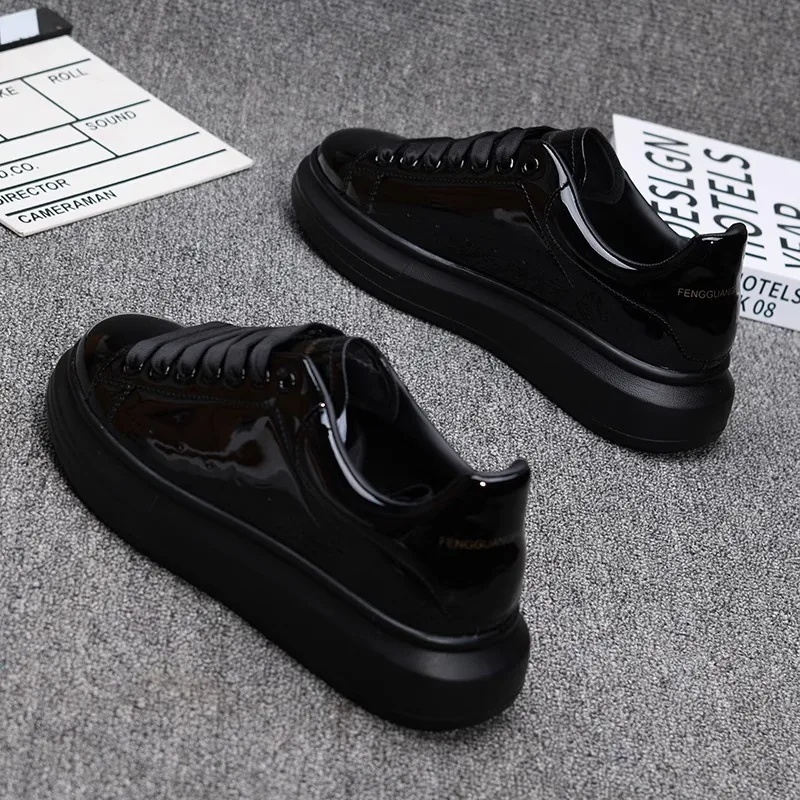 รองเท้าลำลองสีขาวเคลือบเงา ปี  - Women Shoes Tennis บทวิจารณ์และราคา