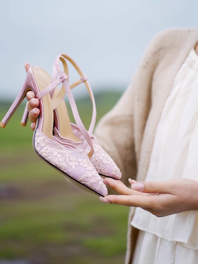 รองเท้าส้นสูงกริชแบนฤดูใบไม้ผล - Platform Mule Heel บทวิจารณ์และราคา