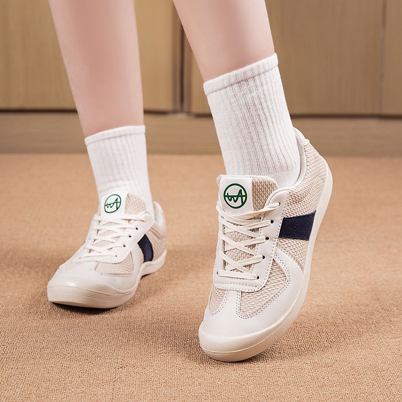 รองเท้ากีฬาผู้หญิง รองเท้าลำลอ - Women Shoes Tennis บทวิจารณ์และราคา