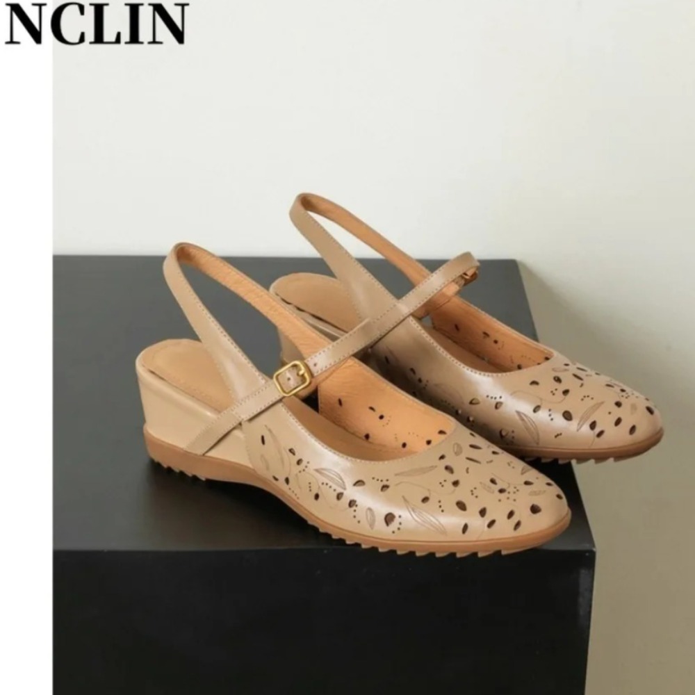 รองเท้าส้นเตารีดแบบสวมลำลองรุ่ - Cork Wedge Sandal บทวิจารณ์และราคา