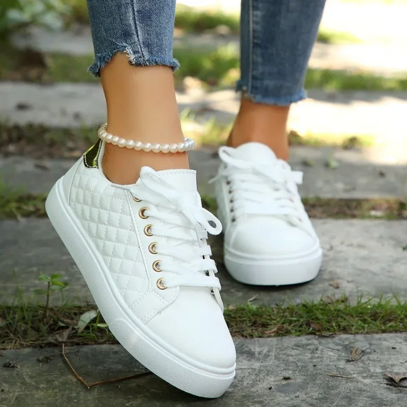 รองเท้าผ้าใบสีขาวสำหรับผู้หญิง - Women Shoes Jd บทวิจารณ์และราคา