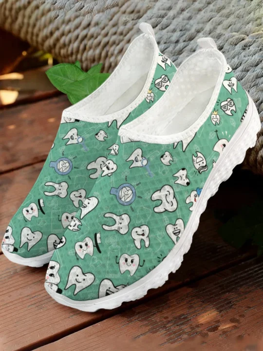 รองเท้าผ้าใบตาข่ายพิมพ์ลายการ์ - Women Shoes Tennis บทวิจารณ์และราคา