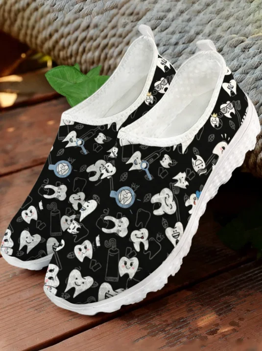 รองเท้าผ้าใบตาข่ายพิมพ์ลายการ์ - Women Shoes Tennis บทวิจารณ์และราคา